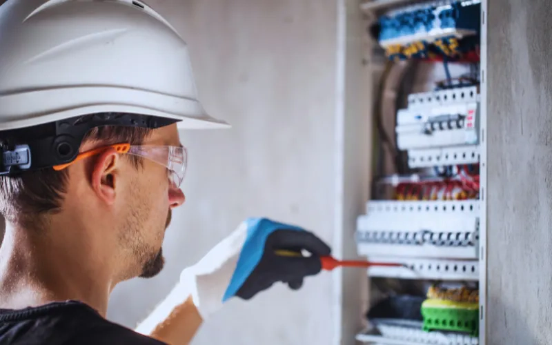 Ηλεκτρολογικές Εργασίες